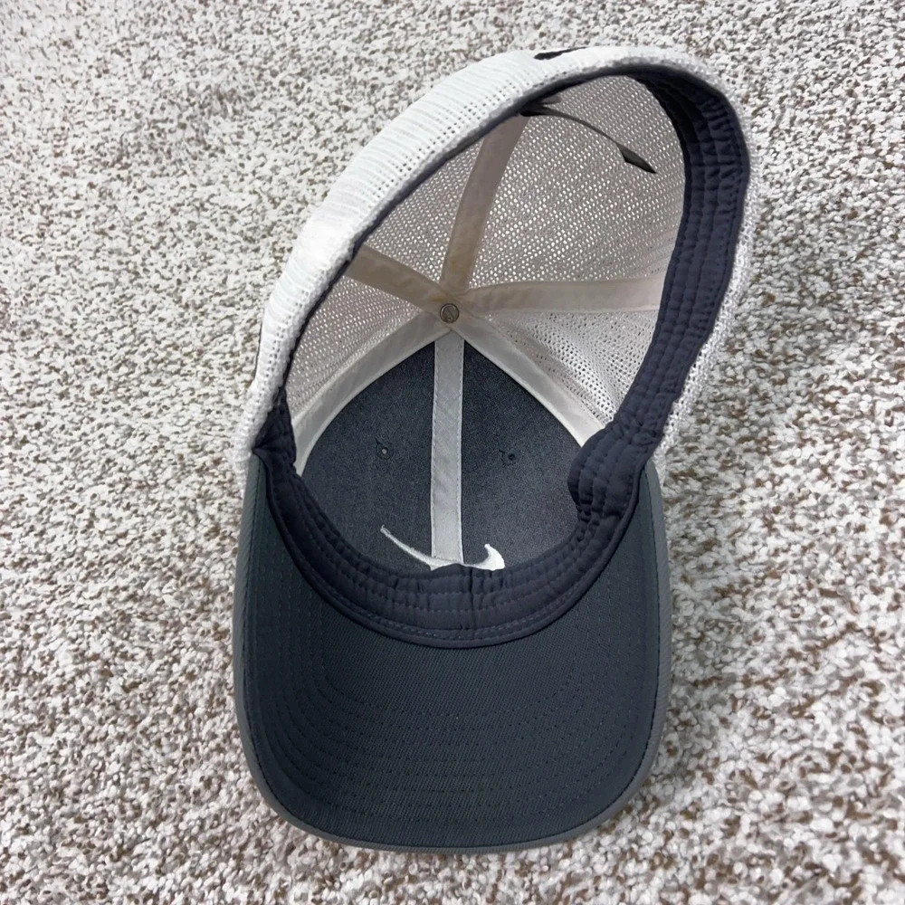 Nike Golf Hat Cap Flex Mens Medium Gray White Mesh Trucker Flexfit 20XI VR Sport